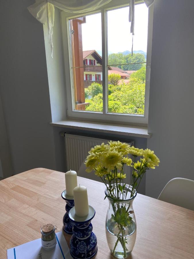 Modern Eingerichtete Wohnung Mit 2 Schlafzimmern Берген Екстериор снимка
